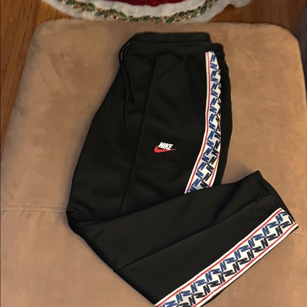 Nike track pants. ‼️NEVER WORN‼️ - Picture 2 of 6